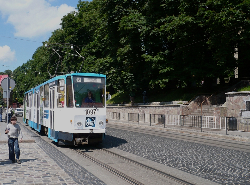 Strassenbahnfahrzeug Nummer 1097 Vul. Pidvalna in Lviv, 25-05-2010.