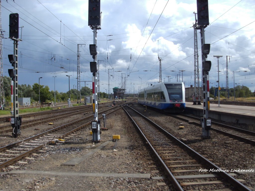 UBB GTW 2/6 bei der Ausfahrt aus Stralsund Hbf nach Swinem�nde Centrum (PL) am 13.8.13