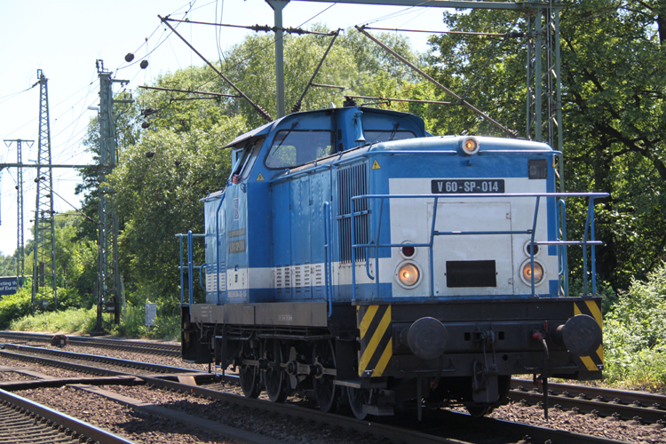 V60 - SP- 014 bei der Durchfahrt im Bahnhof Hamburg-Harburg(04.06.2011)