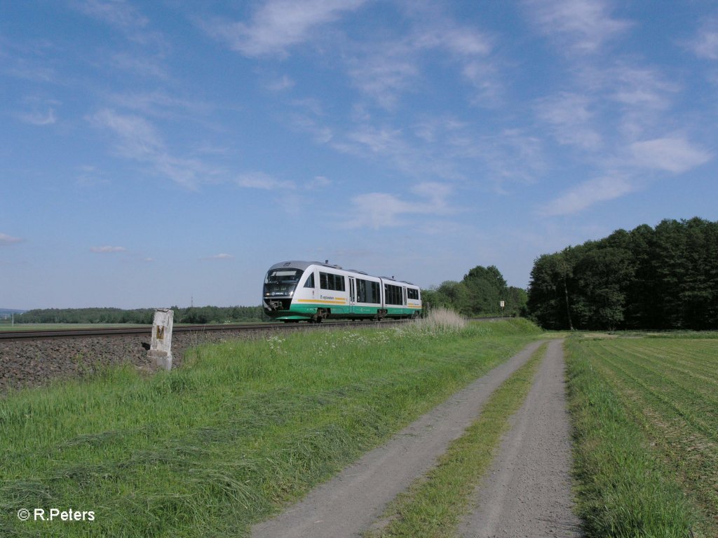 VT14 bei Oberteich auf dem Weg nach Hof. 05.06.10