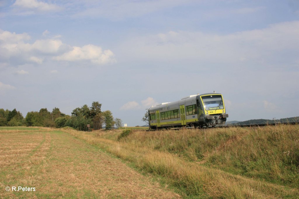 VT650 717 als ag84554 Marktredwitz - Kirchenleibach bei Waldershof. 11.09.12