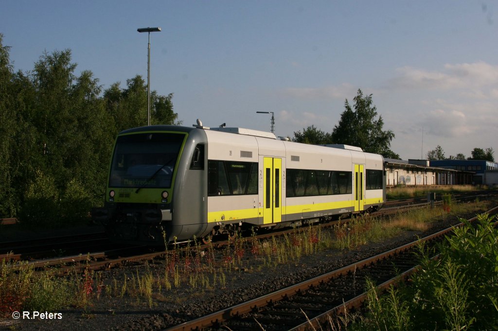 VT650 718 bei Einfahrt in Marktredwitz als ag84569 Kirchenlaibach - Marktredwitz. 05.07.11