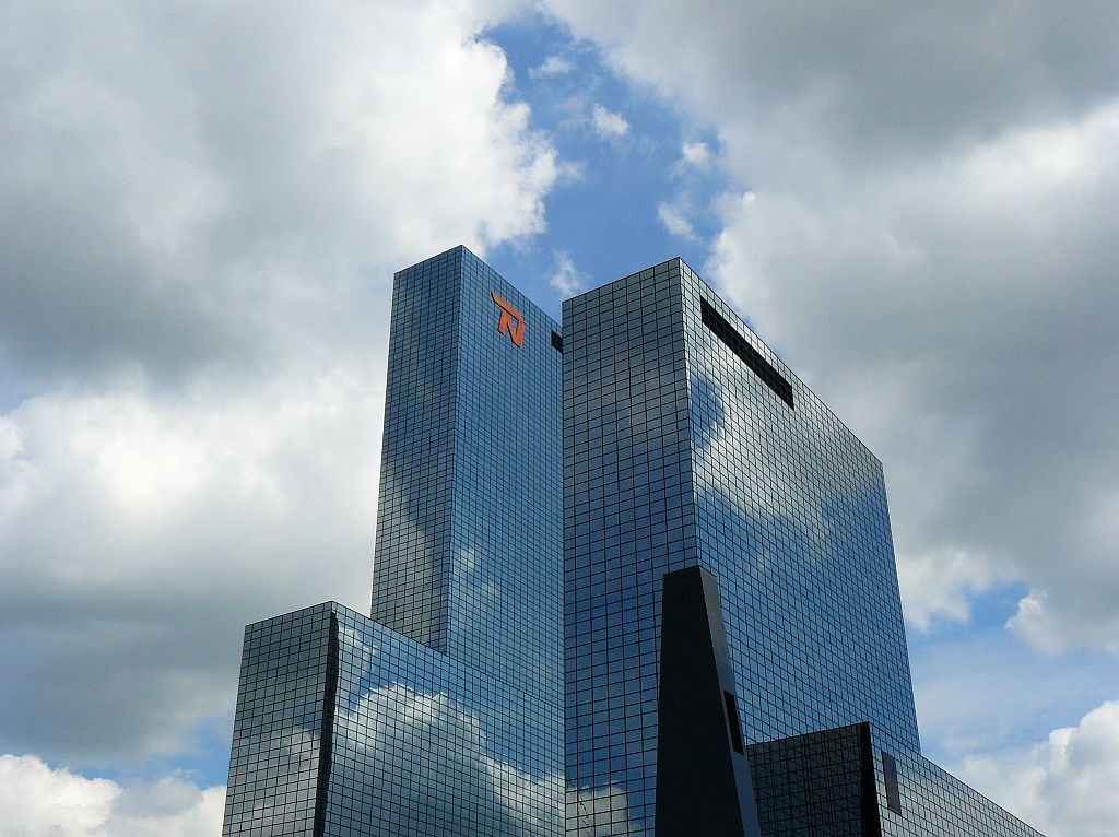 Weena, Rotterdam 20-07-2011.

Nationale Nederlanden gebouw Weena, Rotterdam 20-07-2011.