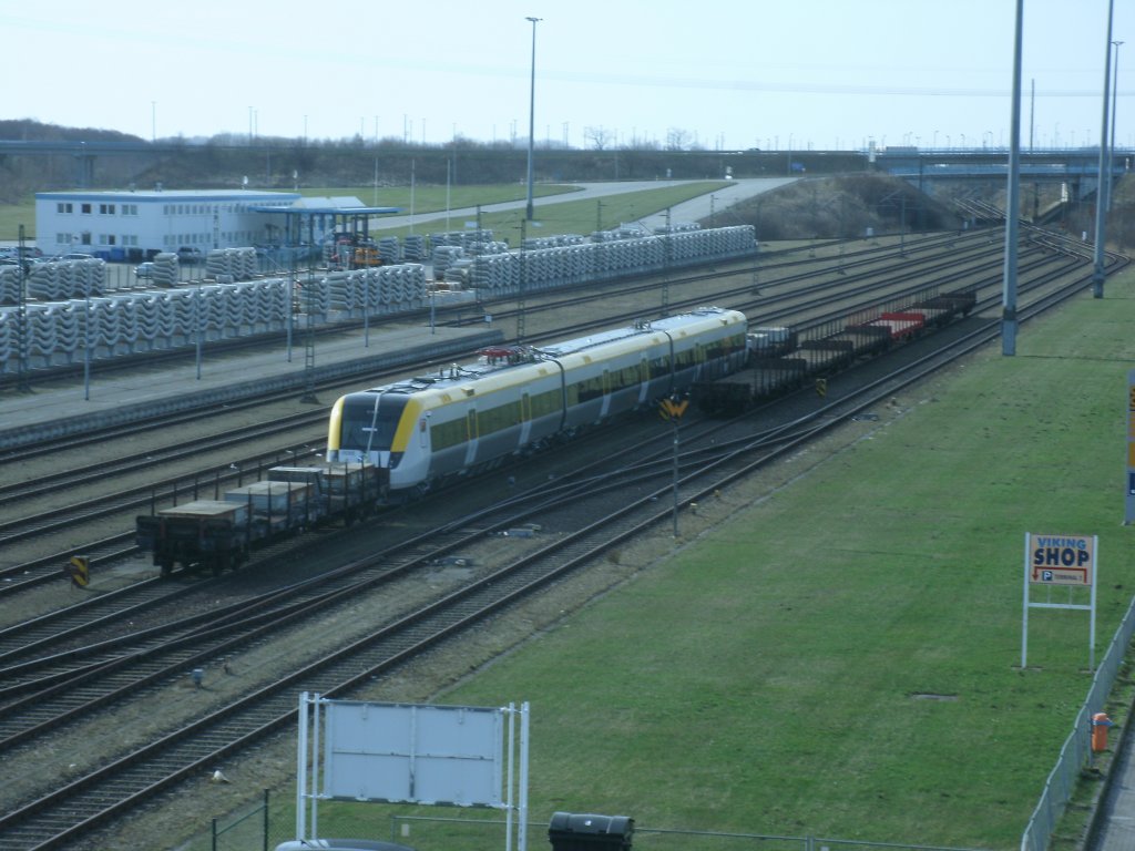 X52 9086 stand,am 18.April 2013,vor der Verladung auf die Schwedenfhre nach Trelleborg in Mukran.