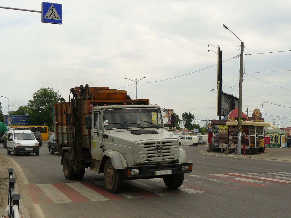 ZIL 43362 Vul. Bohdana Khmel'nyts'koho, Lviv 30-05-2012.