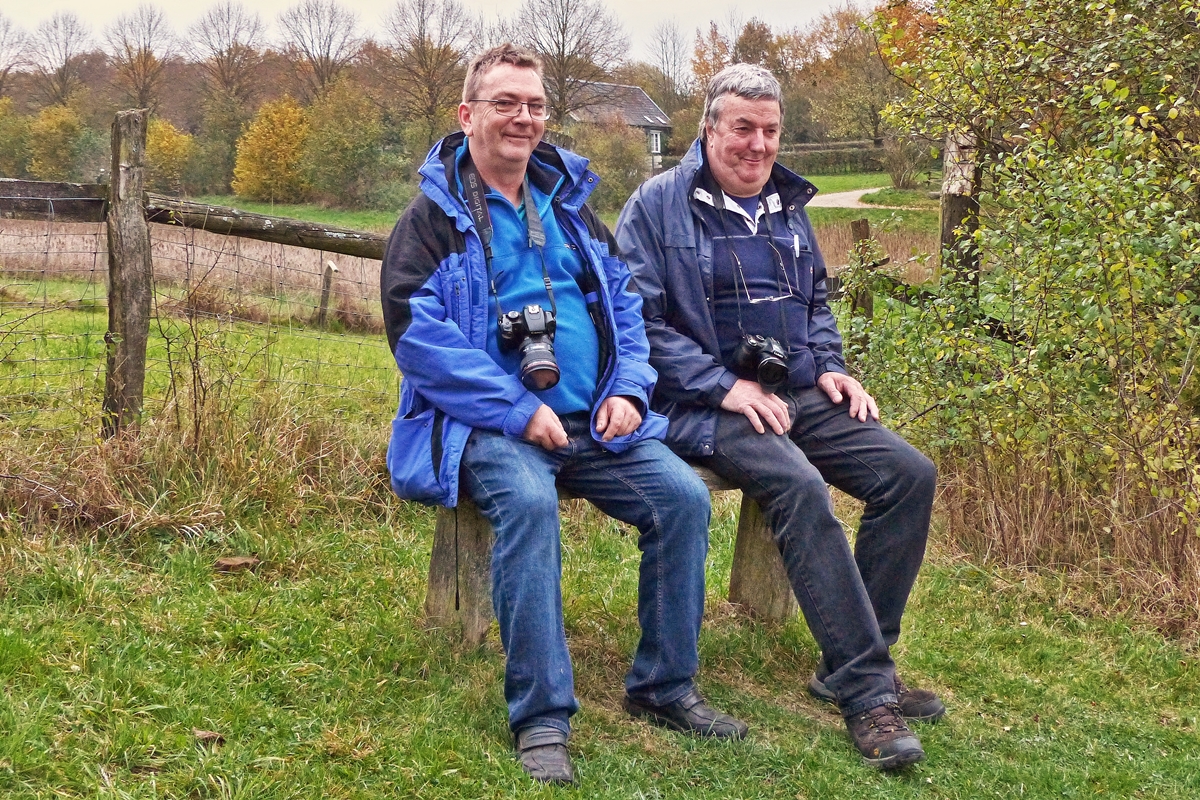 . Das Ger�cht B�nke seien nur f�r  Omas  da, wird hiermit ein f�r alle mal widerlegt. 02.11.2014 (Jeanny)