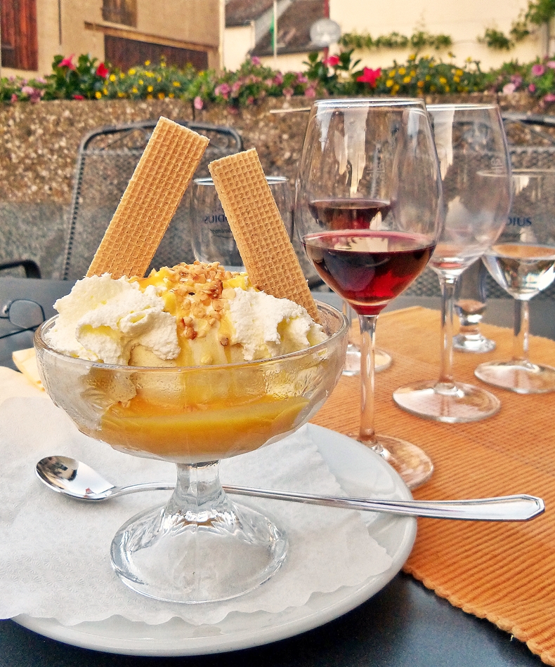 . Der kr�nende Abschluss eines k�stlichen Abendessens. Kattenes, 21.06.2014 (Jeanny)