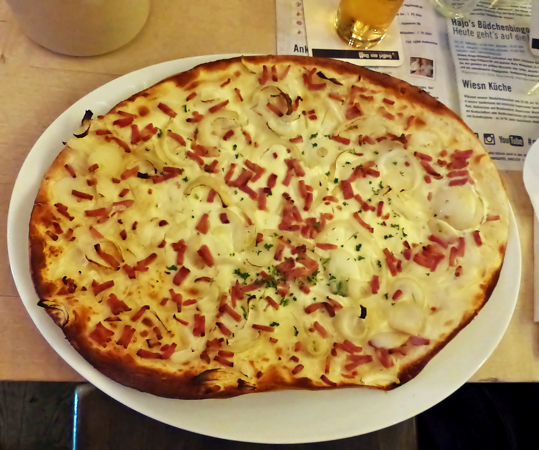 . Tarte flamb�e - schmeckt auch in K�ln. 31.10.2015 (Jeanny)