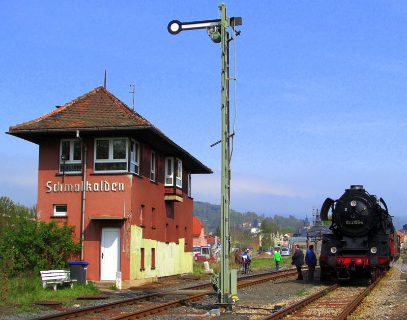 03 2155-4 stand am 19.April.2014 in Schmalkalden mit dem Schokoladen-Express 
Nossen-Schmalkalden und zur�ck.