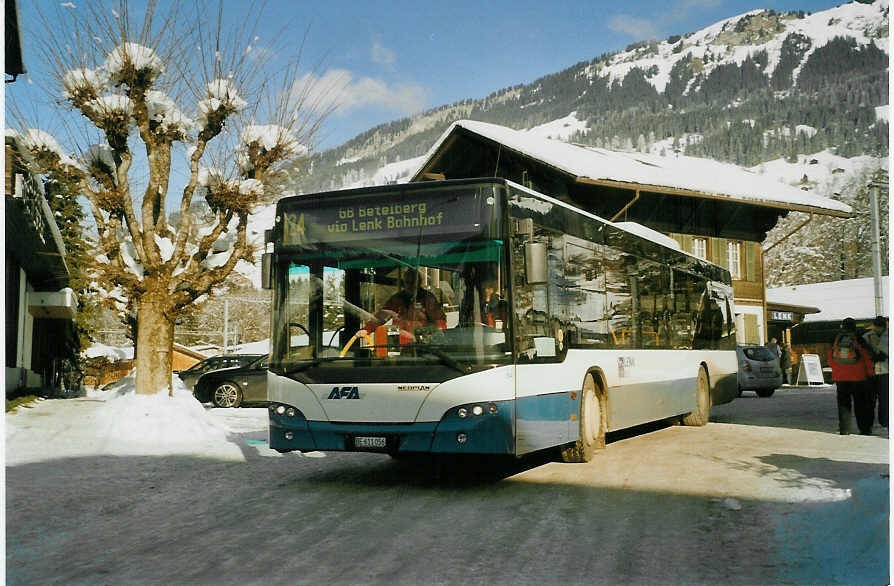 (082'108) - AFA Adelboden - Nr. 54/BE 611'056 - Neoplan (ex VBZ Zrich Nr. 243) am 26. Dezember 2005 beim Bahnhof Lenk