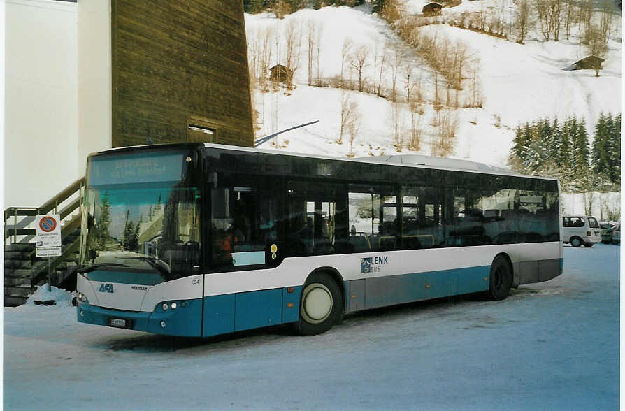 (082'109) - AFA Adelboden - Nr. 54/BE 611'056 - Neoplan (ex VBZ Z�rich Nr. 243) am 26. Dezember 2005 in Lenk, Metschbahnen