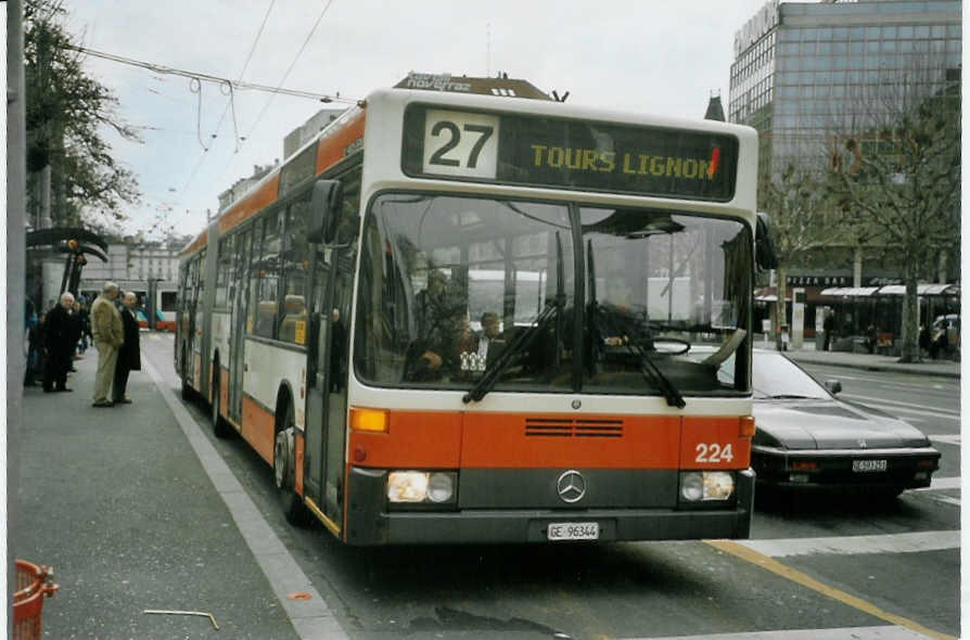 (083'402) - TPG Genve - Nr. 224/GE 96'344 - Mercedes am 6. Mrz 2006 in Genve, 22-Cantons