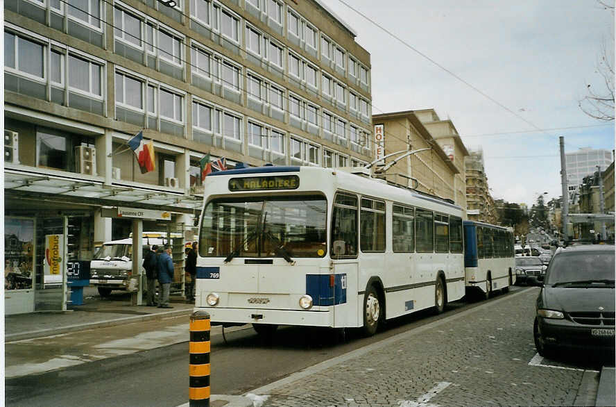 (083'635) - TL Lausanne - Nr. 769 - NAW/Lauber Trolleybus am 6. M�rz 2006 beim Bahnhof Lausanne
