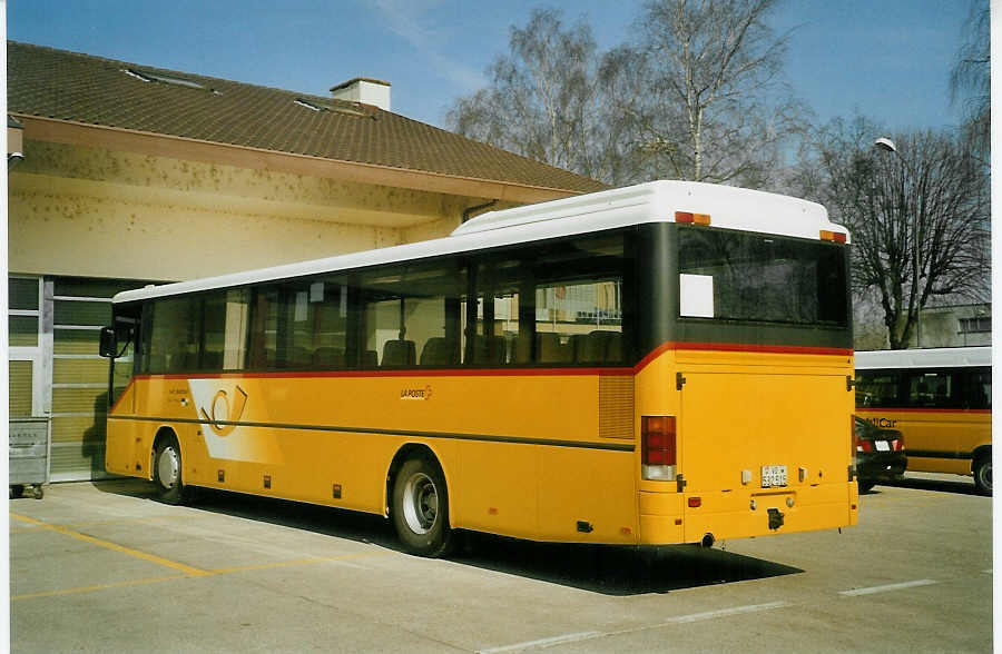 (083'922) - CarPostal Vaud-Fribourg - VD 532'515 - Setra (ex P 25'370) am 19. M�rz 2006 in Yverdon, Garage