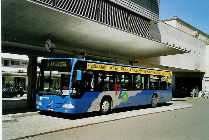 (086'331) - VZO Gr�ningen - Nr. 4/ZH 41'404 - Mercedes am 18. Juni 2006 beim Bahnhof Uster