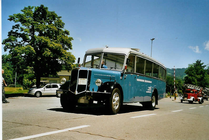 (086'625) - Murer, Jona - Nr. 10/ZH 30'601 U - FBW/T�scher (ex VZO Gr�ningen Nr. 10; ex Richter, Z�rich; ex VZO Gr�ningen Nr. 10) am 8. Juni 2006 in Hinwil, AMP