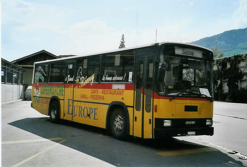 (088'008) - Epiney, Ayer - VS 45'635 - NAW/Lauber am 26. Juli 2006 beim Bahnhof Sierre