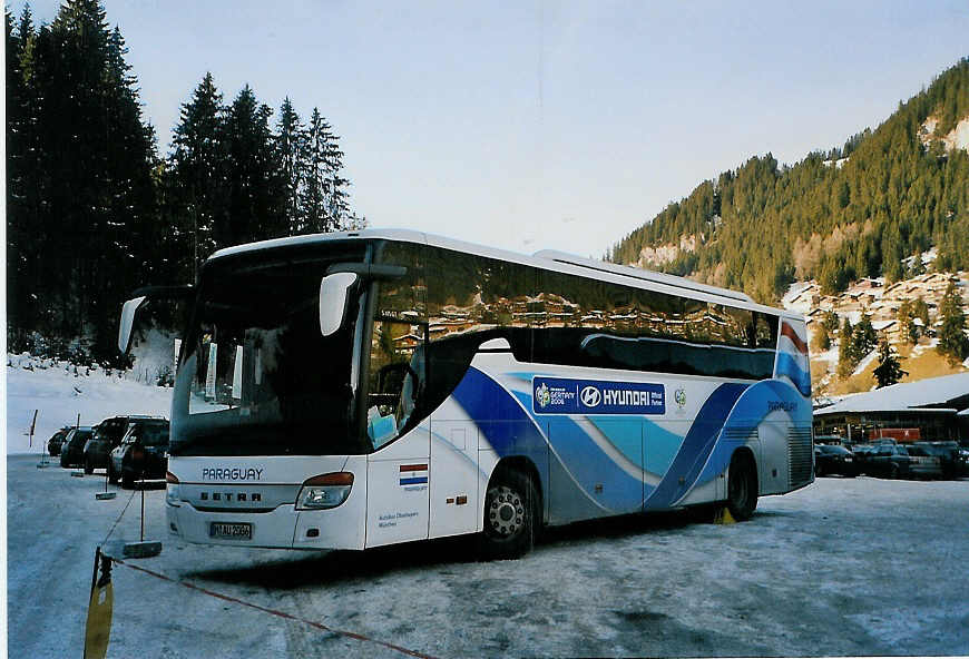 (091'133) - Aus Deutschland: Autobus Oberbayern, M�nchen - M-AU 2006 - Setra am 28. Dezember 2006 in Adelboden, ASB