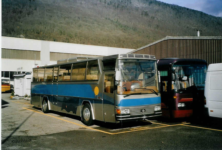 (091'703) - Rhytours, Kaiseraugst - Dr�gm�ller am 20. Januar 2007 in Biel, Rattinbus