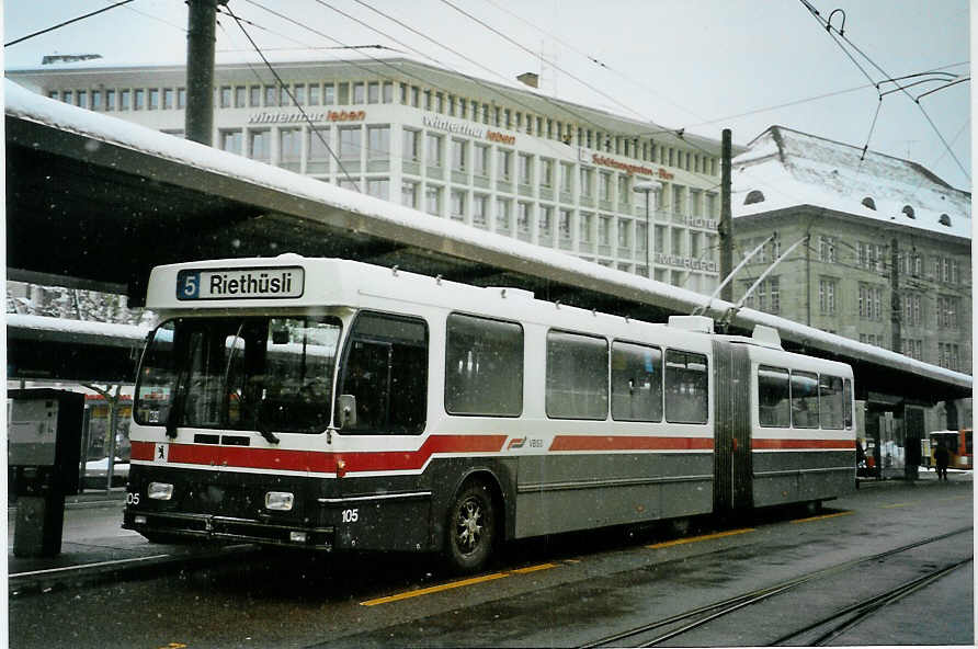 (093'034) - VBSG St. Gallen - Nr. 105 - Saurer/Hess Gelenktrolleybus am 22. M�rz 2007 beim Bahnhof St. Gallen
