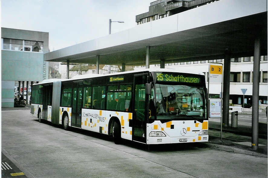 (093'218) - SB Schaffhausen - Nr. 4/SH 12'504 - Mercedes am 22. M�rz 2007 beim Bahnhof Schaffhausen