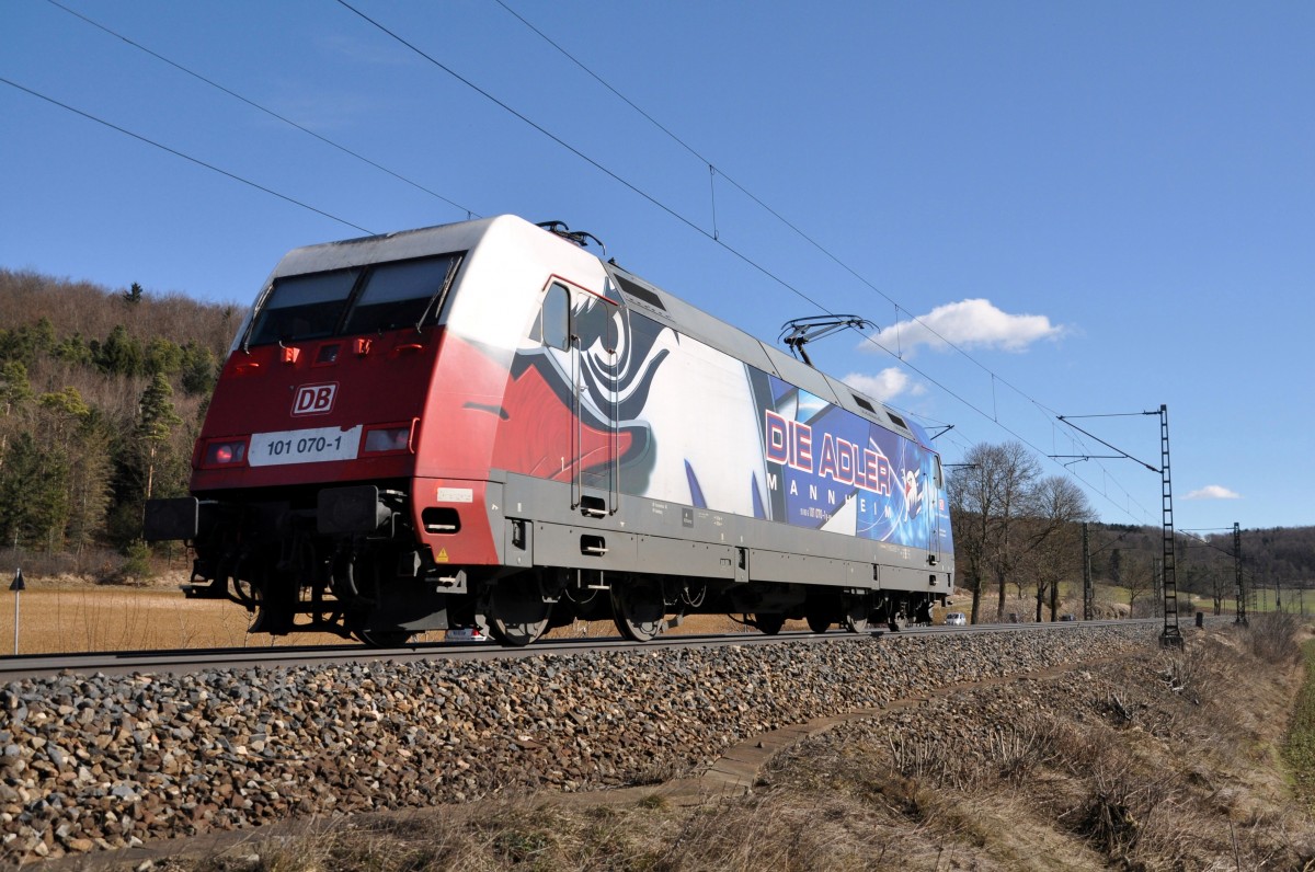 101 070-1 Die Adler-Lok bei Amstetten am 01.03.2010.