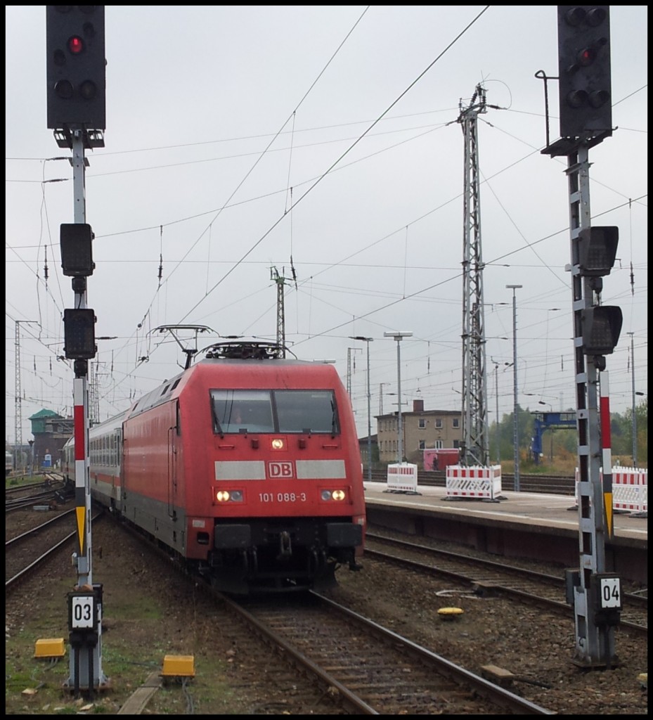 101 088-3 in Stralsund am 12.10.2013  