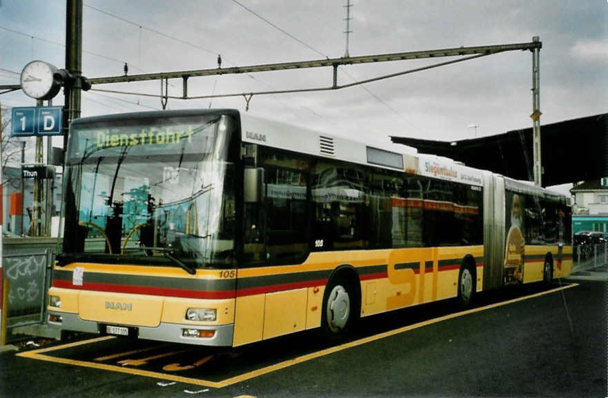 (101'518) - STI Thun - Nr. 105/BE 577'105 - MAN am 30. November 2007 beim Bahnhof Thun (prov. Haltestelle)