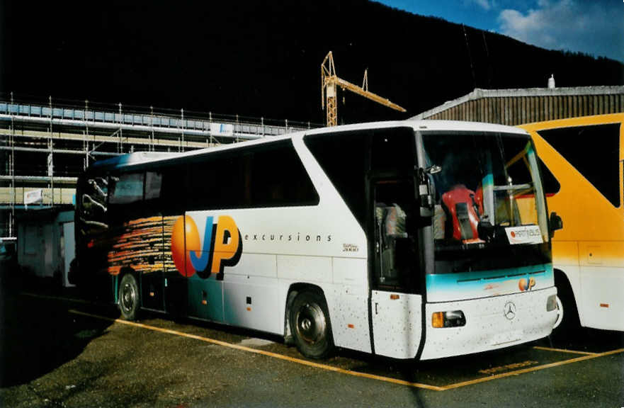 (101'624) - JP excursions, Gen�ve - Mercedes am 8. Dezember 2007 in Biel, Rattinbus