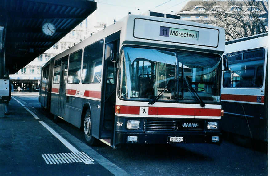 (102'526) - VBSG St. Gallen - Nr. 247/SG 198'247 - NAW/Hess am 29. Dezember 2007 beim Bahnhof St. Gallen