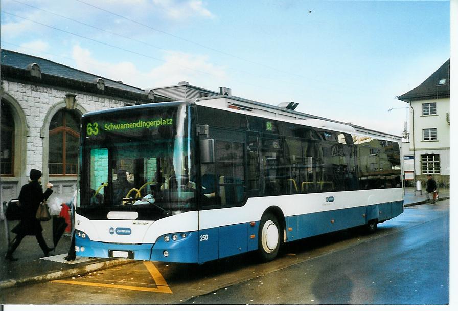 (103'433) - VBZ Z�rich - Nr. 250/ZH 726'250 - Neoplan am 7. Januar 2008 beim Bahnhof Z�rich-Oerlikon