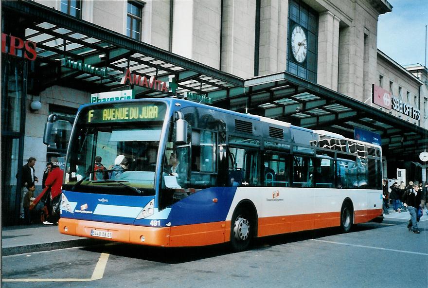(105'224) - Aus Frankreich: TPG Gen�ve (France) - Nr. 491/5440 XA 01 - Van Hool am 15. M�rz 2008 beim Bahnhof Gen�ve