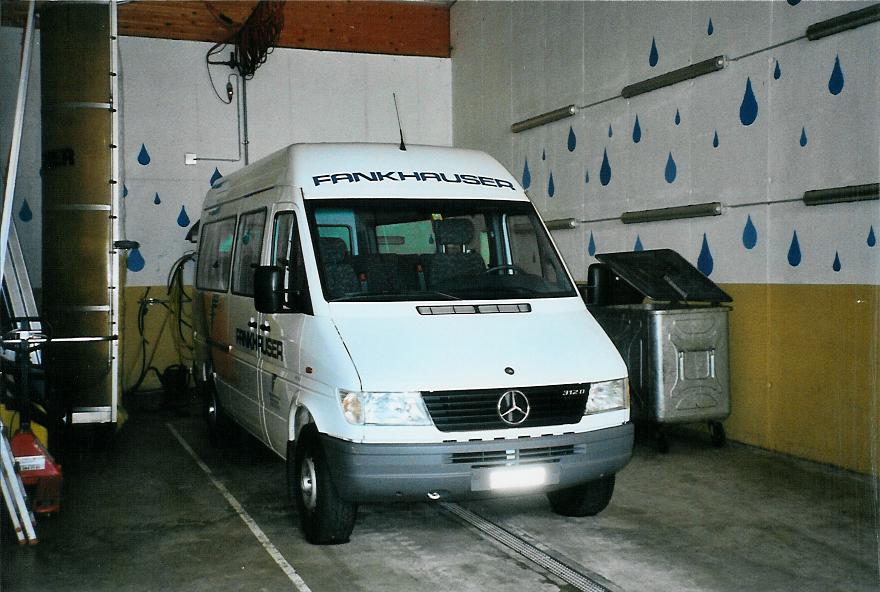 (106'028) - Fankhauser, Sigriswil - BE 253'720 - Mercedes am 30. Mrz 2008 in Gunten, Garage