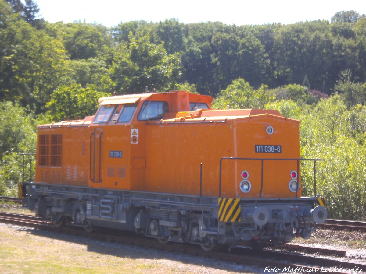 111 038 im Bahnhof Putbus am 15.6.14
