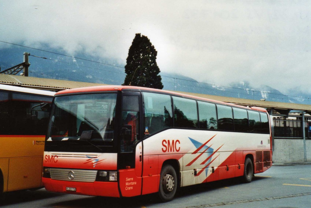 (115'531) - SMC Montana - Nr. 32/VS 201'732 - Mercedes am 30. M�rz 2009 beim Bahnhof Sierre