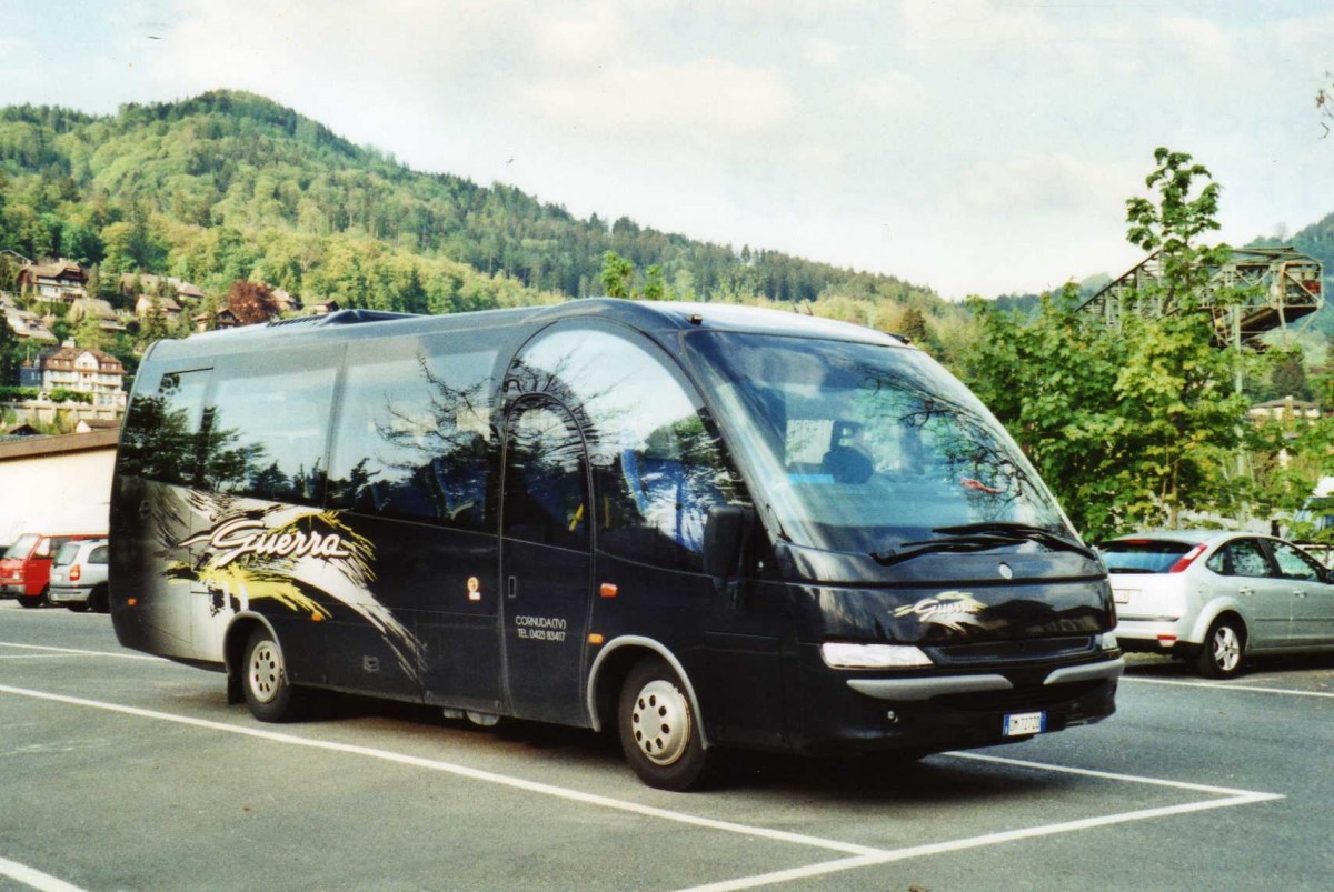 (116'236) - Aus Italien: Guerra, Cornudo - DM-727 ZD - Indcar am 1. Mai 2009 in Thun, Seestrasse