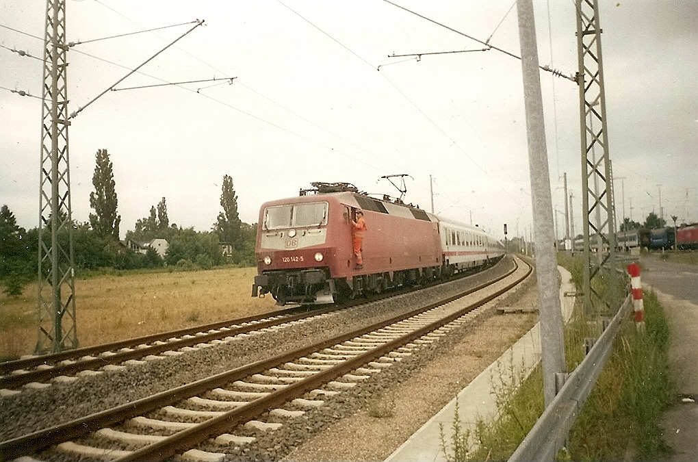 120 142 erreichte den Abstellbahnhof Berlin Grunewald.