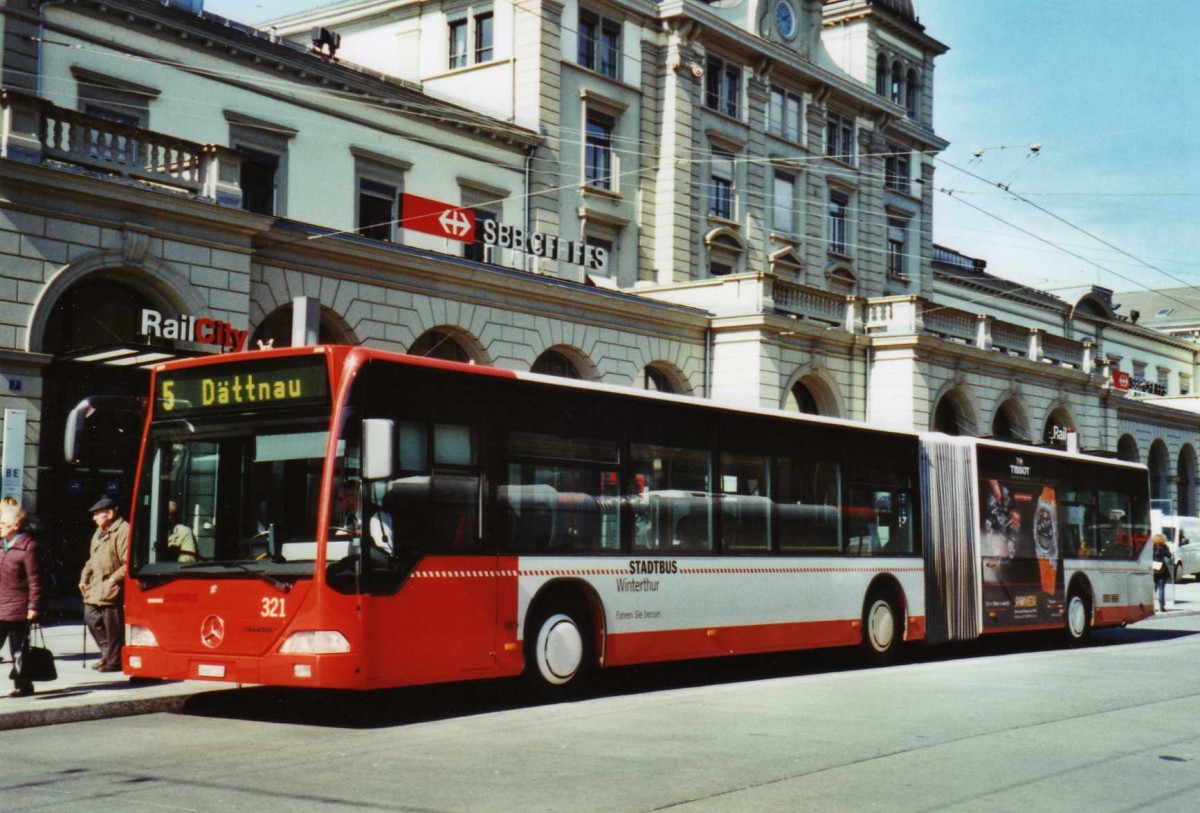 (125'031) - SW Winterthur - Nr. 321/ZH 687'321 - Mercedes am 17. M�rz 2010 beim Hauptbahnhof Winterthur