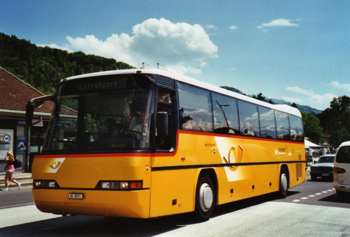 (126'519) - Geissmann, H�gglingen - AG 8571 - Neoplan am 25. Mai 2010 beim Bahnhof Thun