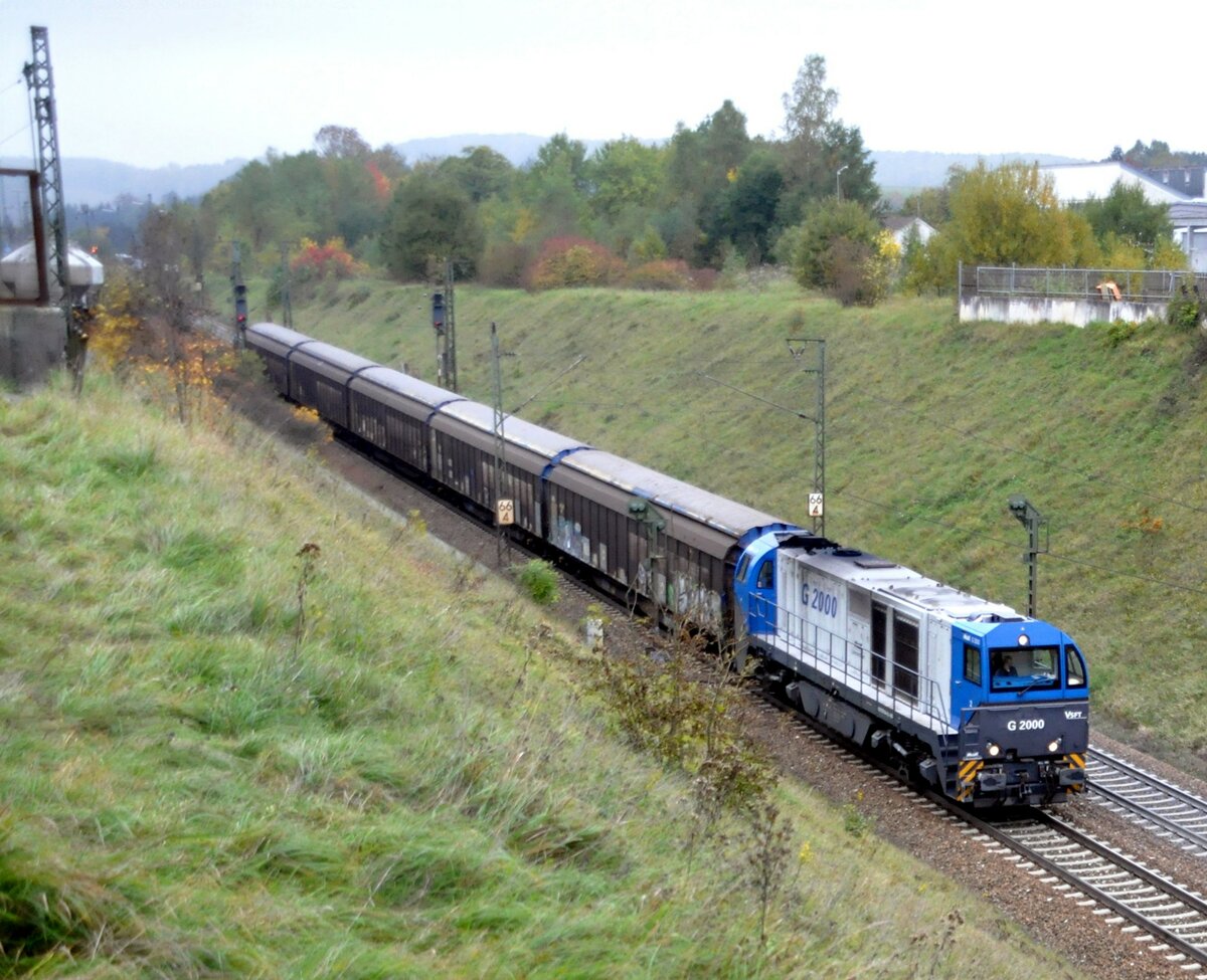 1273 014-6 MAK Vossloh G 2000 BB 92 80 1273 016-6 D-ATLO mit Schiebewandwagen ähnlich Hbbins in Amstetten am 07.10.2010.