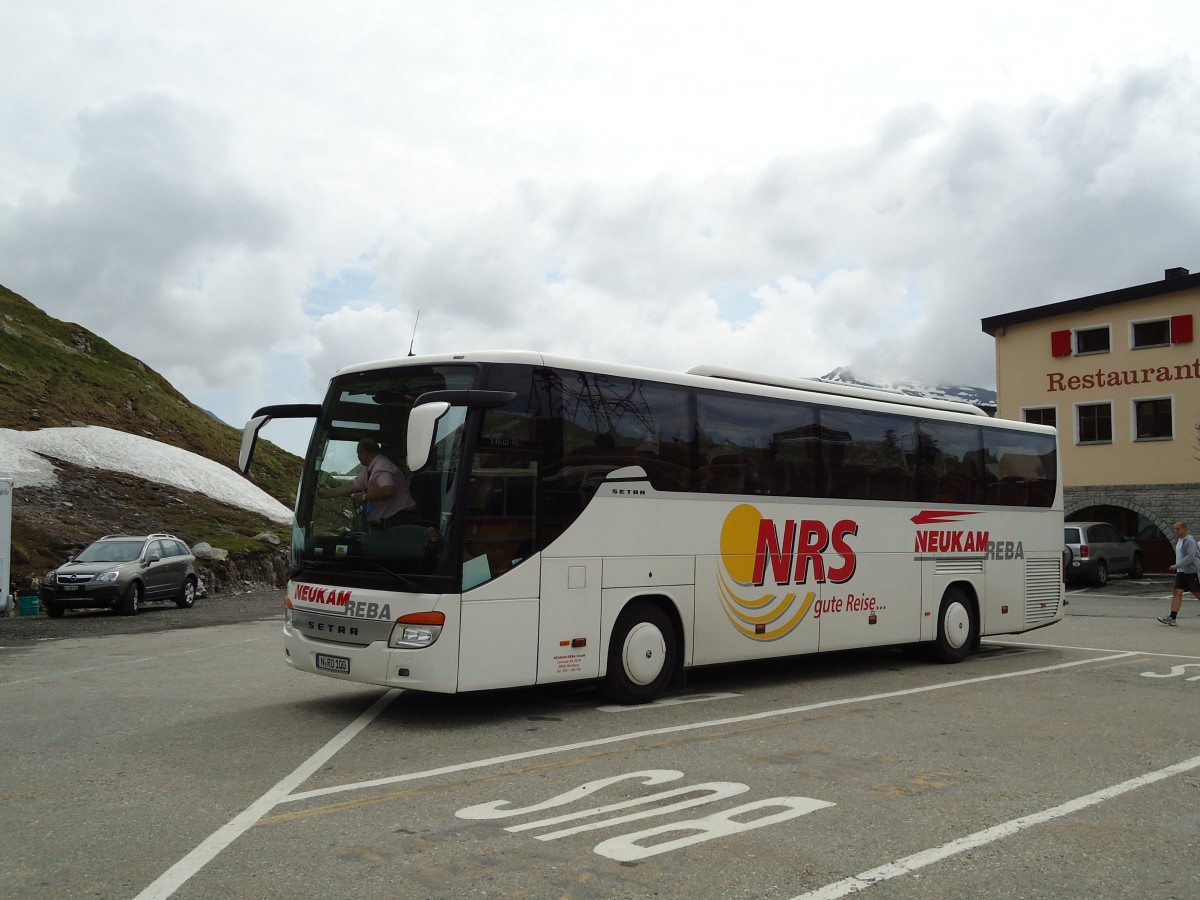 (127'541) - Aus Deutschland: Neukam-Reba, Nrnberg - N-RO 100 - Setra am 4. Juli 2010 in Grimsel, Rest. Grimselblick