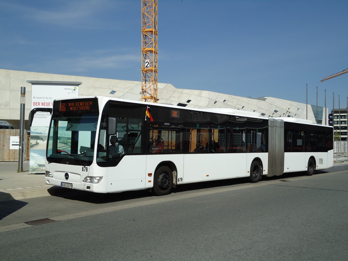 (127'762) - WVG Wolfsburg - Nr. 679/WOB-VG 79 - Mercedes am 8. Juli 2010 beim Hauptbahnhof Wolfsburg