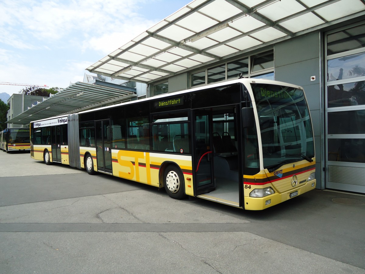 (127'940) - STI Thun - Nr. 84/BE 543'384 - Mercedes am 11. Juli 2010 in Thun, Garage