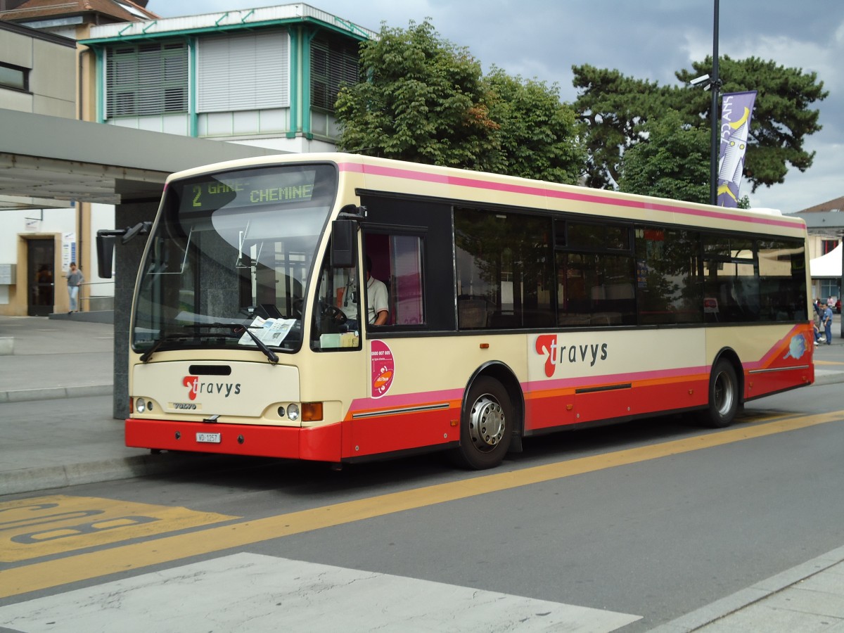 (128'100) - TRAVYS Yverdon - VD 1257 - Volvo/Berkhof (ex TPYG Yverdon) am 26. Juli 2010 beim Bahnhof Yverdon