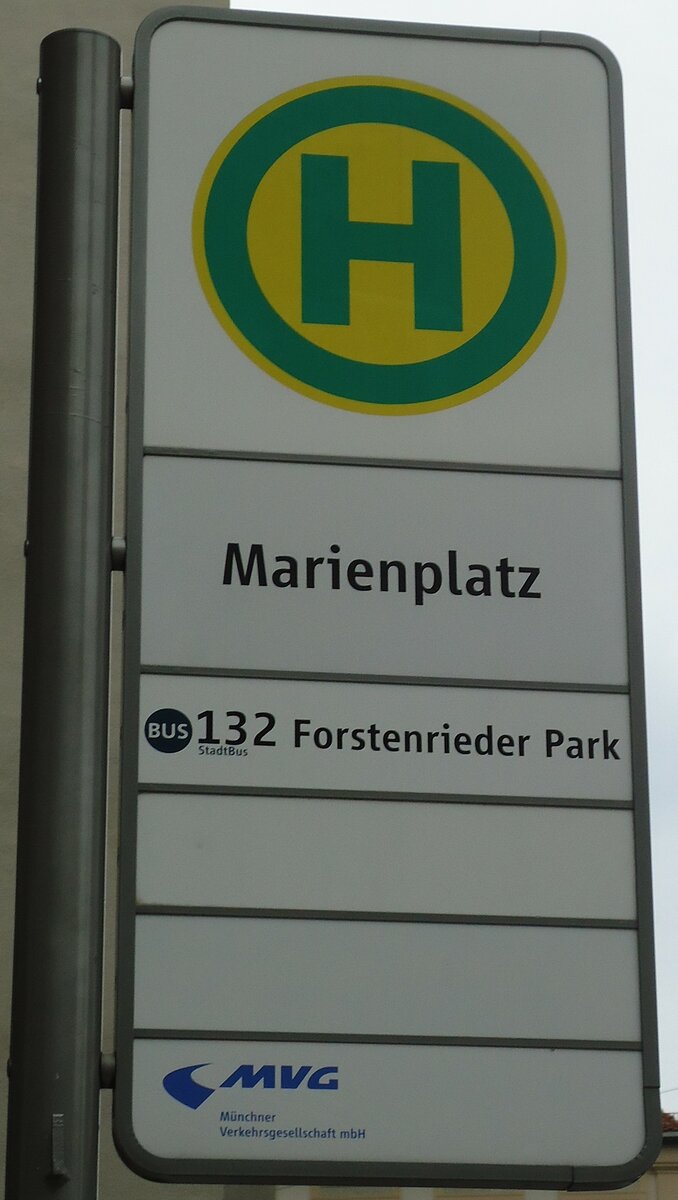 (128'602) - MVG-Haltestellenschild - M�nchen, Marienplatz - am 11. August 2010