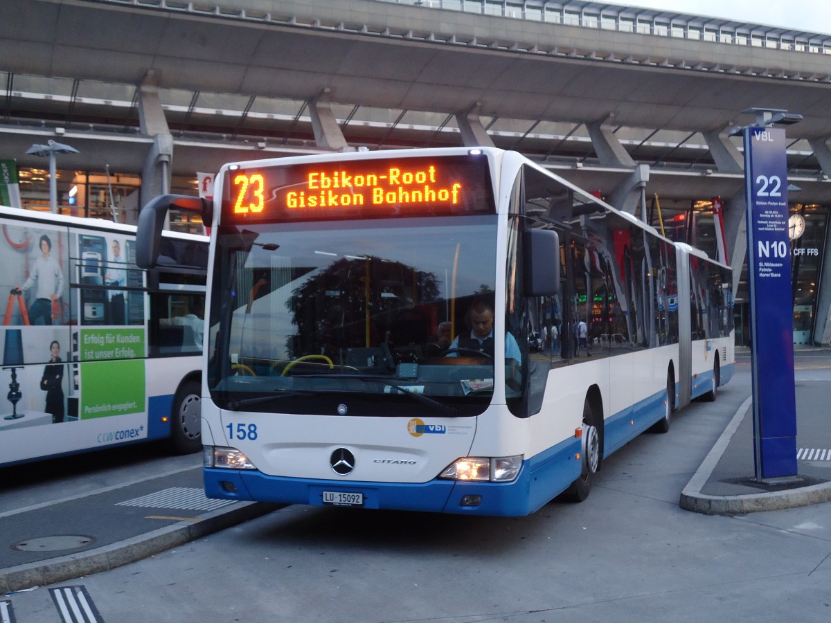 (128'737) - VBL Luzern - Nr. 158/LU 15'092 - Mercedes am 13. August 2010 beim Bahnhof Luzern