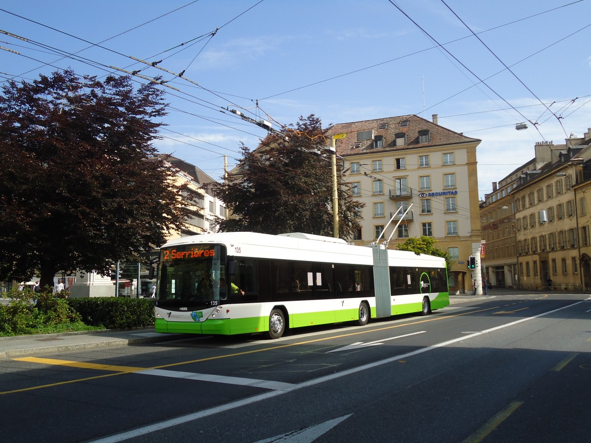 (129'568) - TN Neuch�tel - Nr. 135 - Hess/Hess Gelenktrolleybus am 6. September 2010 in Neuch�tel, Place Pury