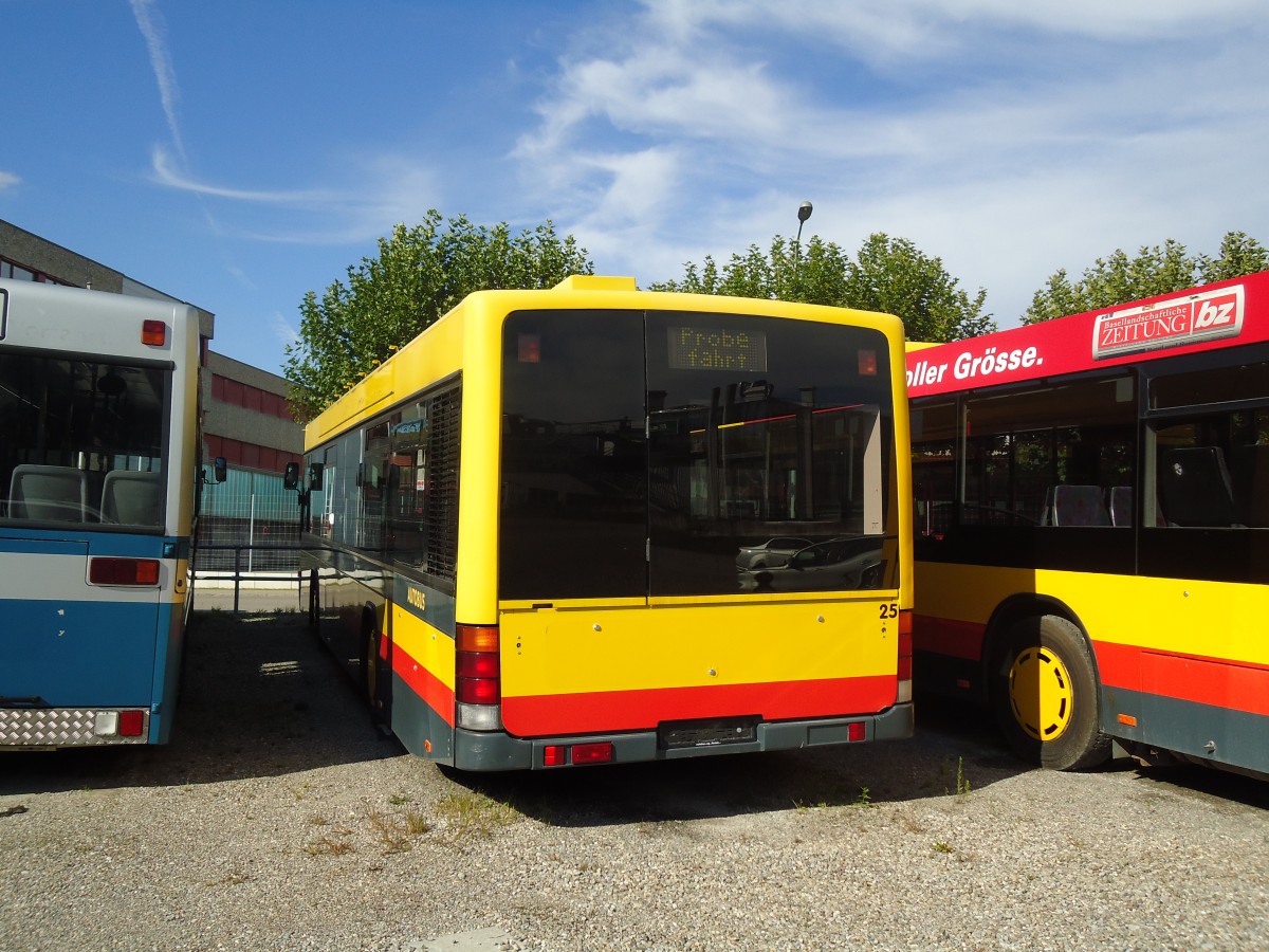 (129'668) - AAGL Liestal - Nr. 25 - Volvo/Hess am 12. September 2010 in Kloten, EvoBus