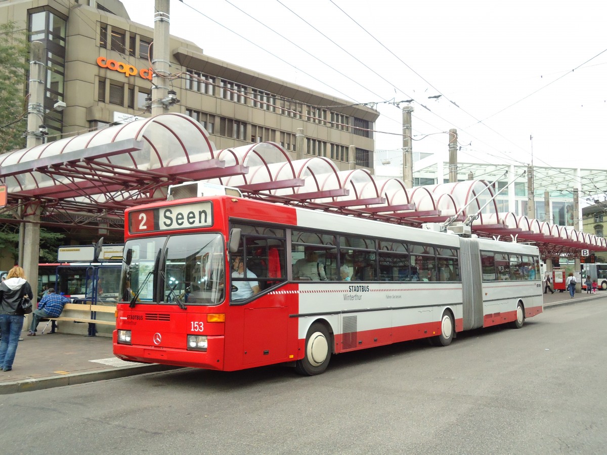 (129'711) - SW Winterthur - Nr. 153 - Mercedes Gelenktrolleybus am 15. September 2010 beim Hauptbahnhof Winterthur