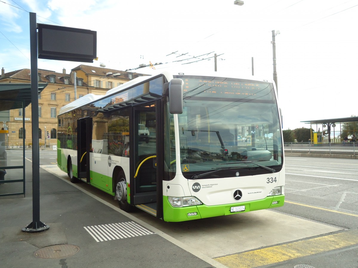 (130'206) - TRN La Chaux-de-Fonds - Nr. 334/NE 103'034 - Mercedes am 4. Oktober 2010 in Neuch�tel, Place Pury